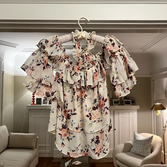 Misa Los Angeles Giselle Floral Halter Off the shoulder Blouse - Picture 6 of 6